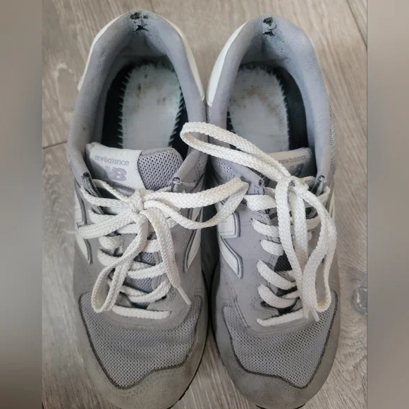 New Balance Sneakers - Picture 5 of 7